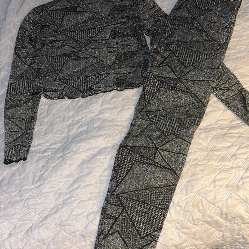 Geometric Patterned Two-Piece Set - image 3